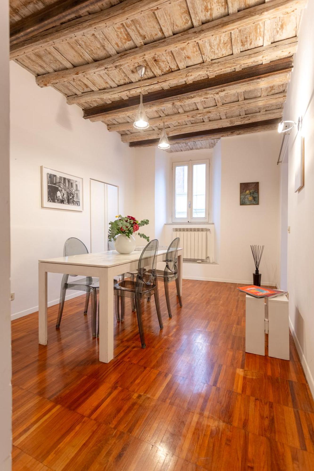 Apartmán Casa Cristina In Piazza Farnese Řím Exteriér fotografie